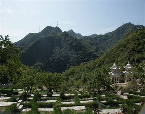 九公山烈士紀念陵園|你萬萬想不到，北京懷柔區 九公山烈士紀念陵園，禮兵的步法兩。